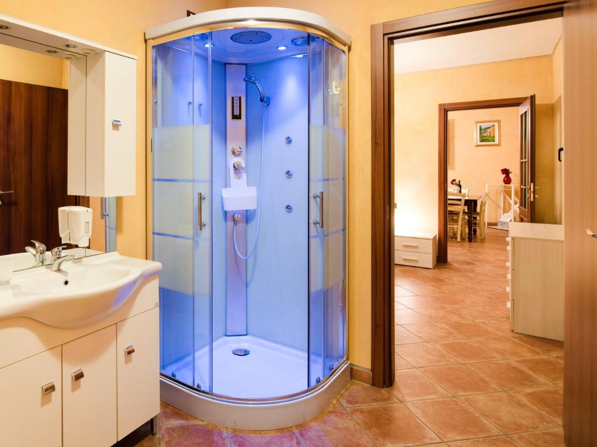 In A Green And Relaxing Atmosphere With Pool And Stunning Lake View Villa Marone Kültér fotó